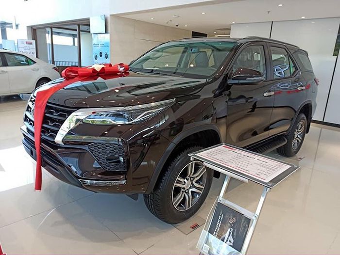 Toyota Fortuner 2.4 at 4x2 2022