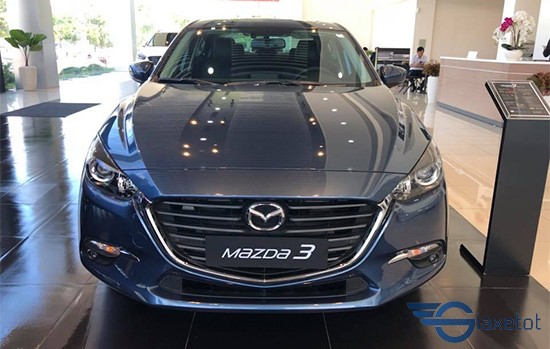 Mazda 3 giá lăn bánh KM 032023 thông số xe trả góp